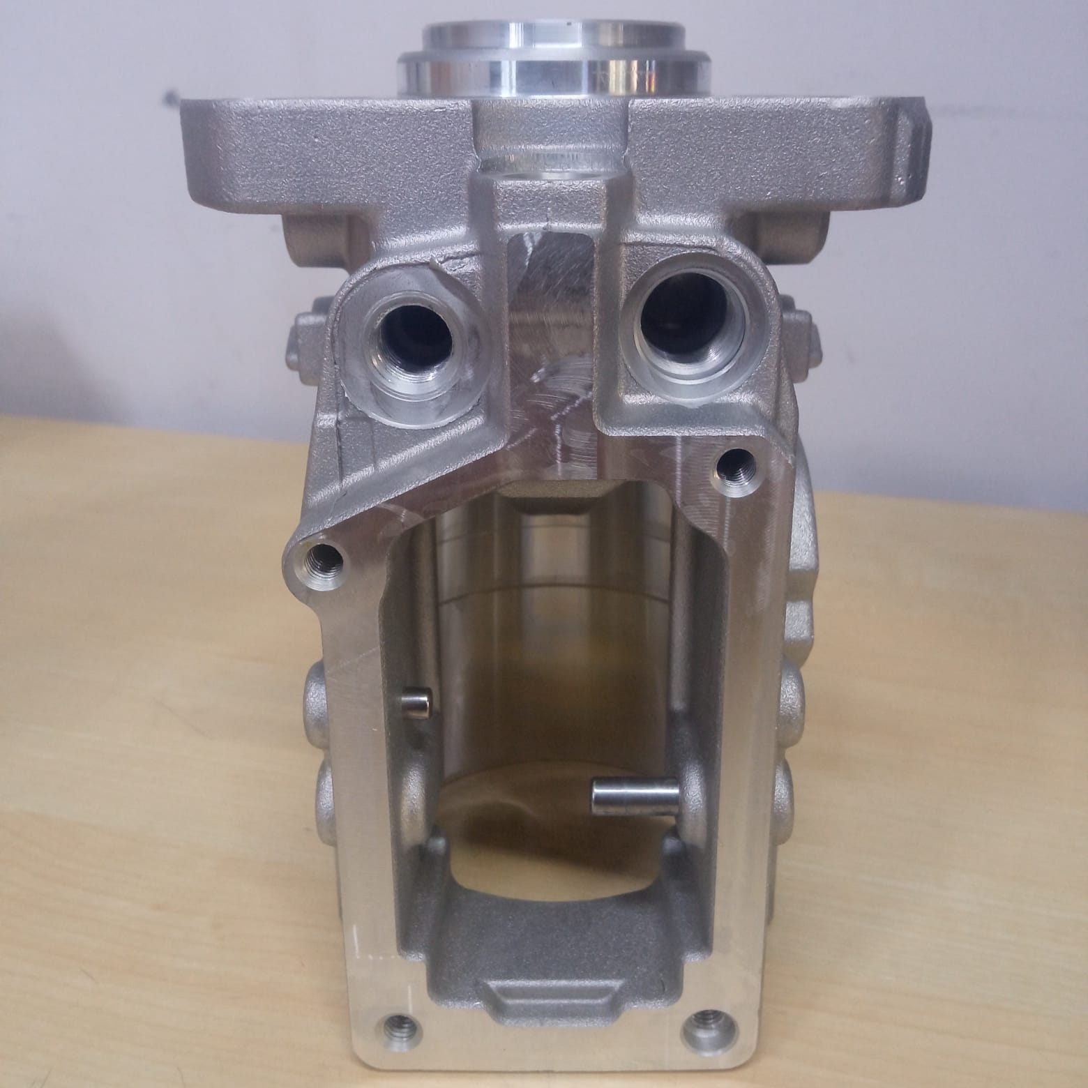 CARCAÇA APLICAÇÃO R367-2 / R372-2 / R381-3 – Case, Komatsu e Cummins Agrícola